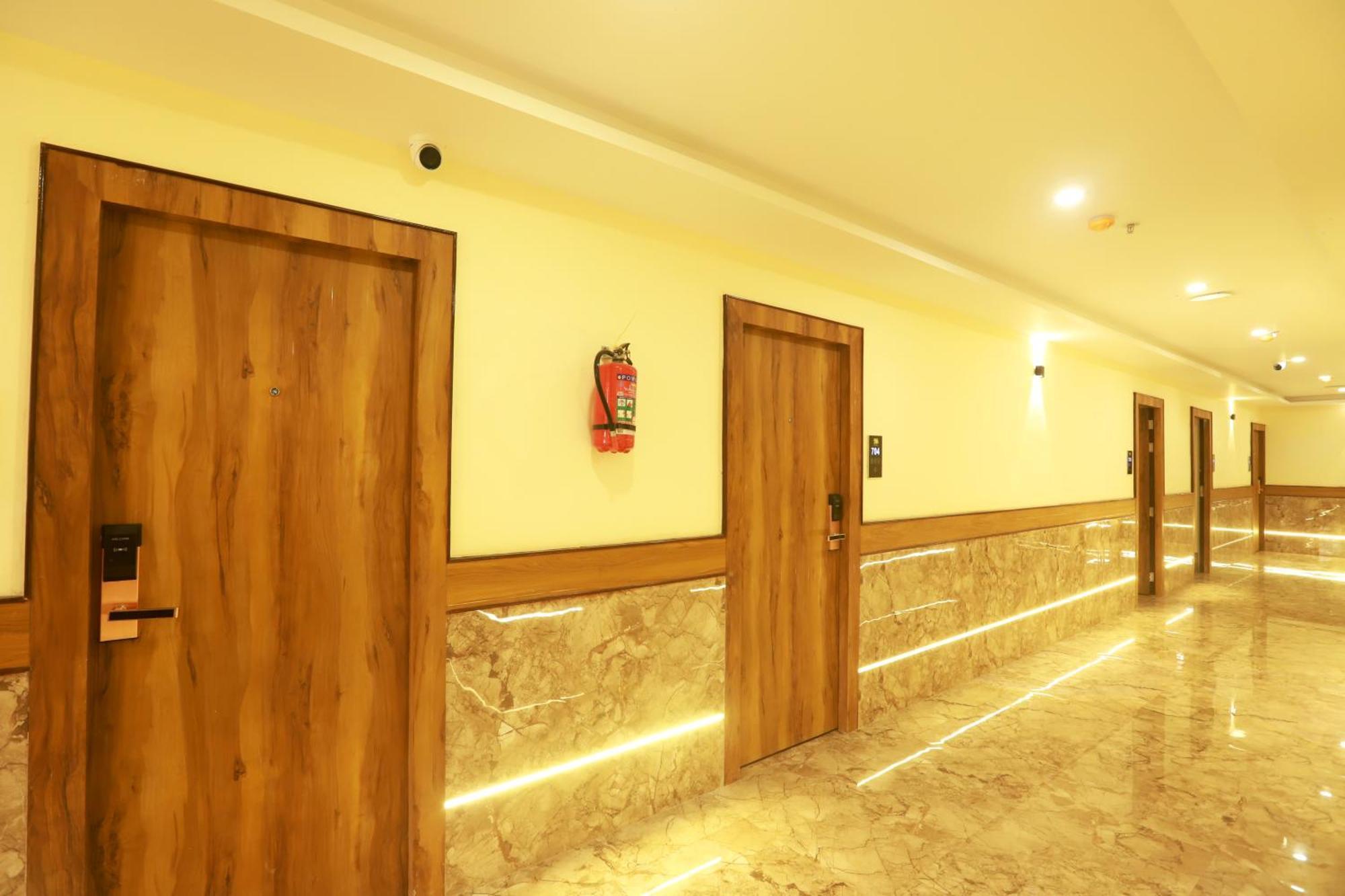 Hotel Bkc Minerva, Near Us Consulate Bombay Extérieur photo